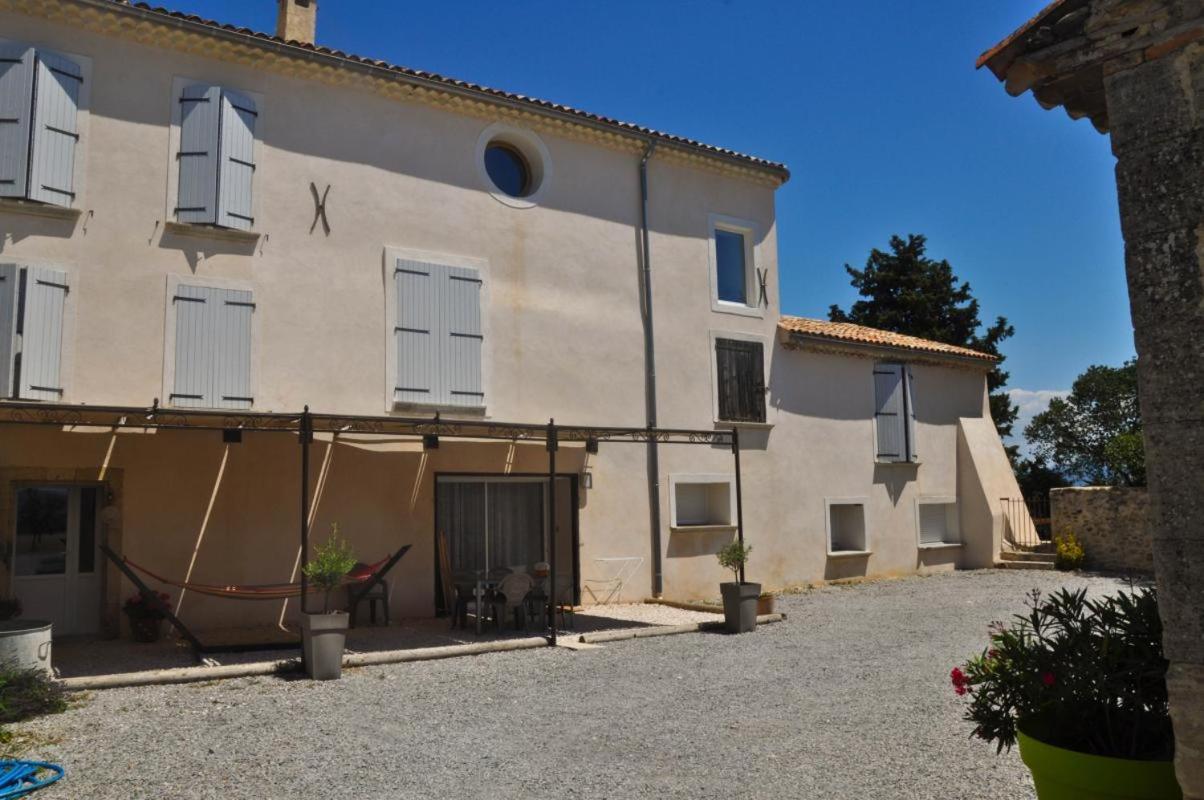 Le gîte du Jas Vieux Montfort  Extérieur photo
